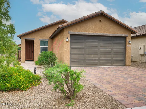 8670 N Genoa Ct, Tucson, AZ 85741