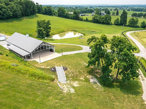 2nd image of 54 Burdette Knob Rd