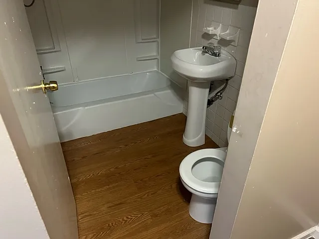 1309 Saint James Ave — Photo 6
