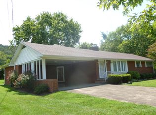 2112 Needham Ln, Knoxville, TN 37912