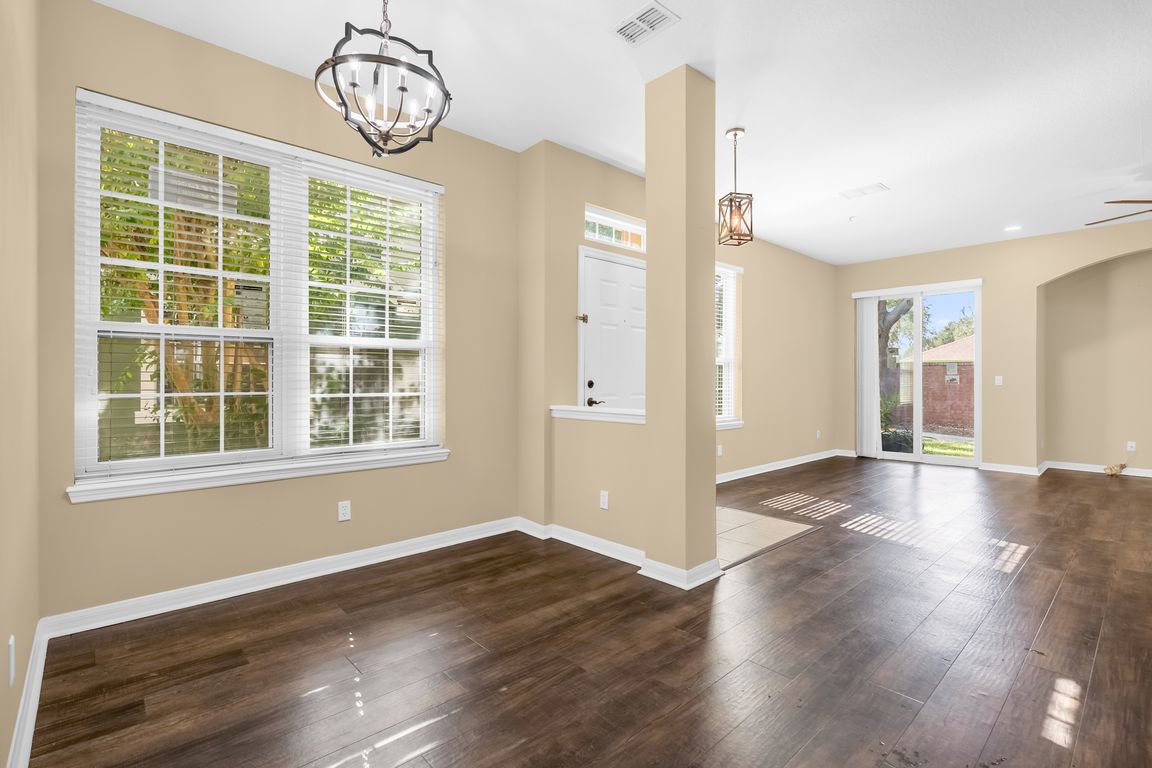 next background image