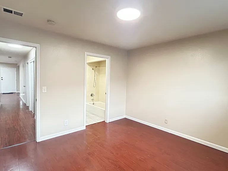 665 E Olive Ave #4 — Photo 10