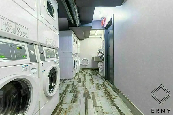 Rented by ERNY LLC | media 37