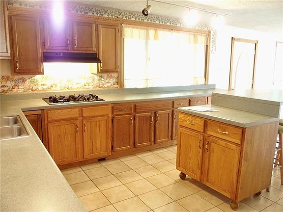 4th image of 107 Goldenrod Ln