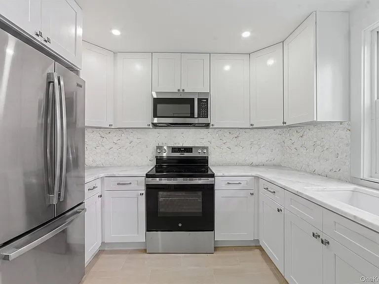 6 North St #2 — Photo 12