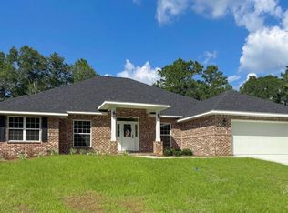 7393 Forestwood Dr, Milton, FL 32570