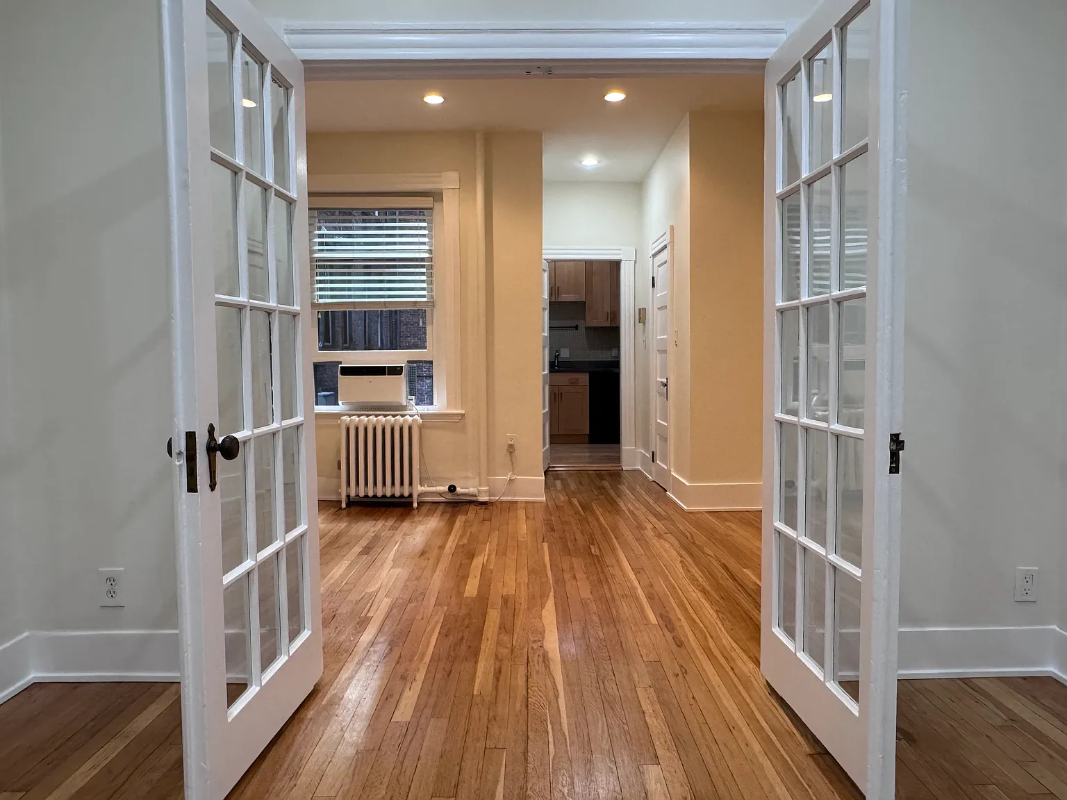 1 bed, 500 sqft, $3,200 — Photo 3