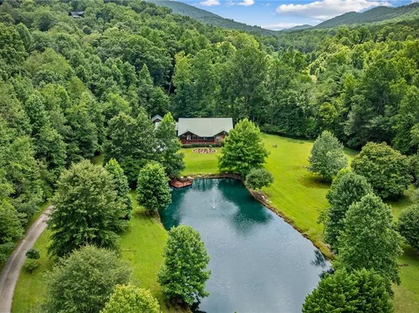 110 Deer Crest Hts, Blue Ridge, GA 30513