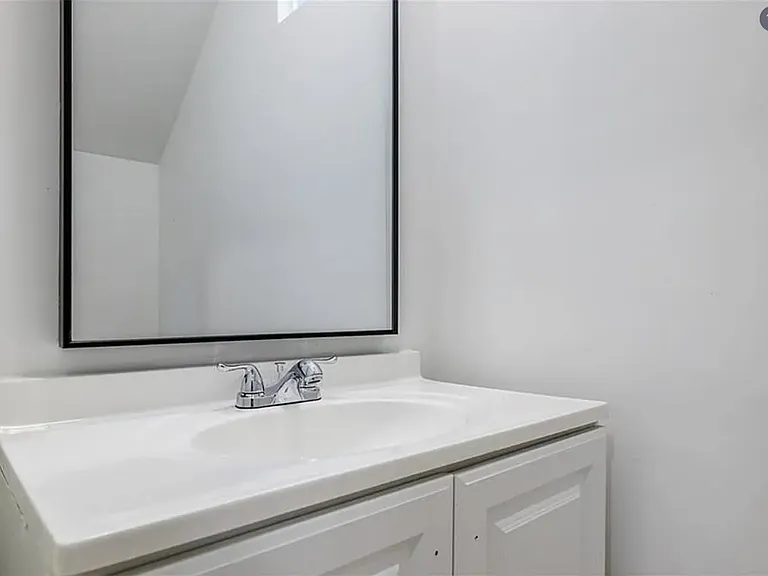 813 Smith St SW #B — Photo 11