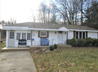 608 E Colby Rd, Stanton, MI 48888