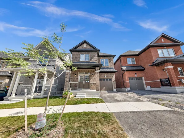 1151 Skyridge Blvd, Pickering, ON L1X 0M4