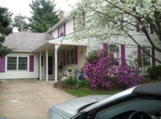 108 Shenandoah Rd, Cinnaminson, NJ 08077