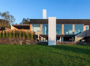 620 W 4th St, Duluth, MN 55806