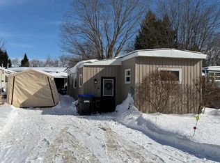 7 Royal Oak Dr, Innisfil, ON L0L1L0