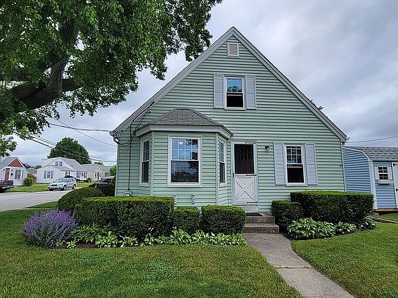 3rd image of 77 Westcott Ave