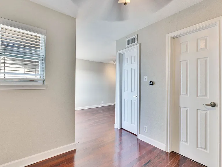 2020 S Congress Ave #1316 — Photo 18