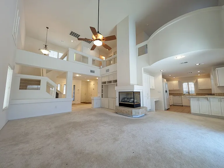 10900 Royal Highlands St — Photo 6