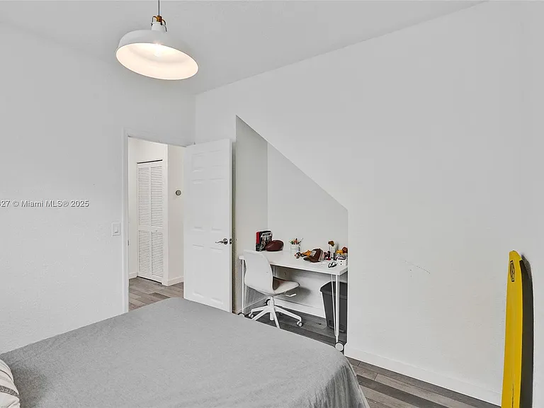 1725 Winterberry Ln — Photo 34