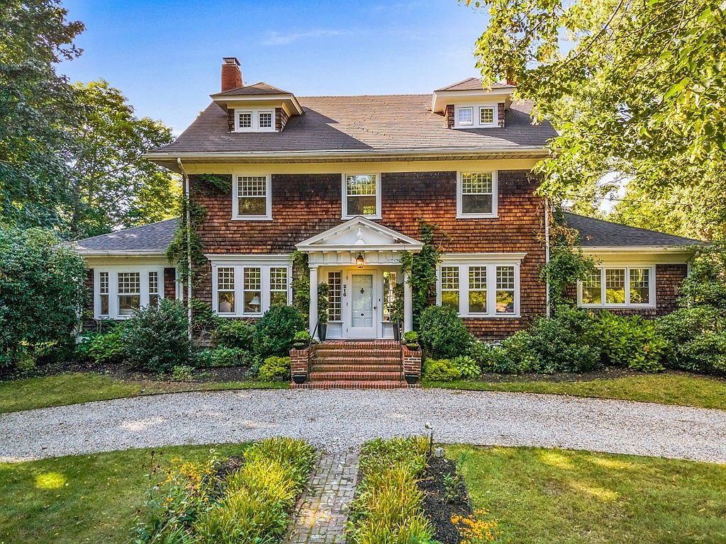 216 Spring St, Marshfield, MA 02050 Zillow