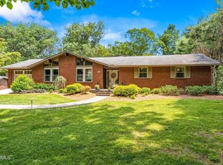 2100 Belcaro Dr, Knoxville, TN 37918