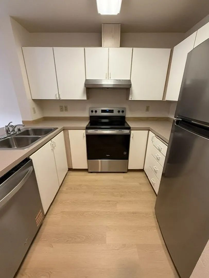 Griffin 12-Plex — Photo 4