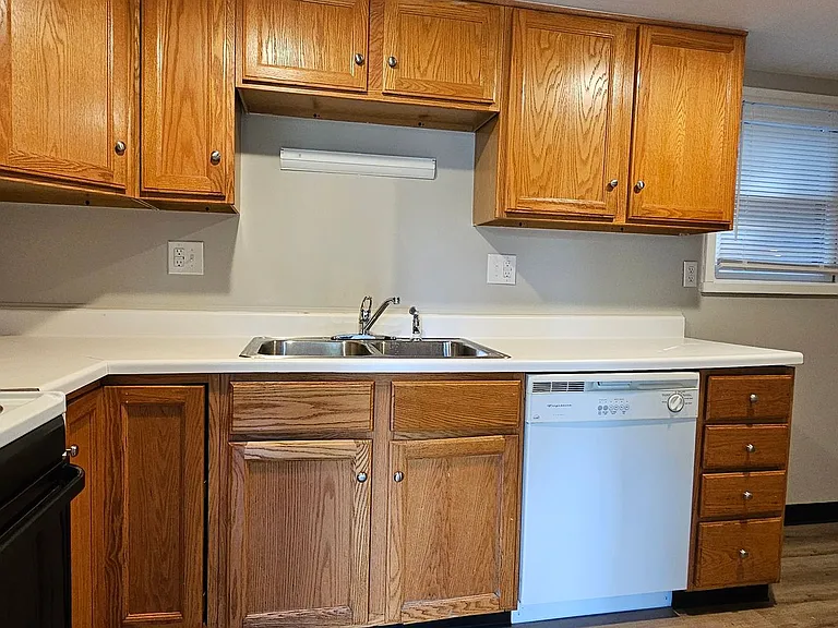 3806 Briar Place — Photo 8