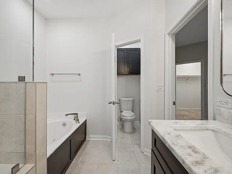 89 W Carolina Ave — Photo 24