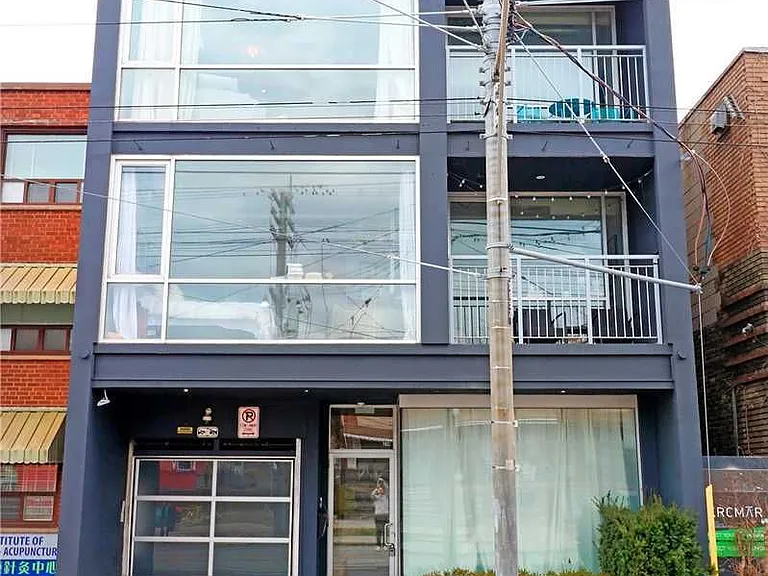 214 Bathurst St #Penthouse 3A — Photo 2
