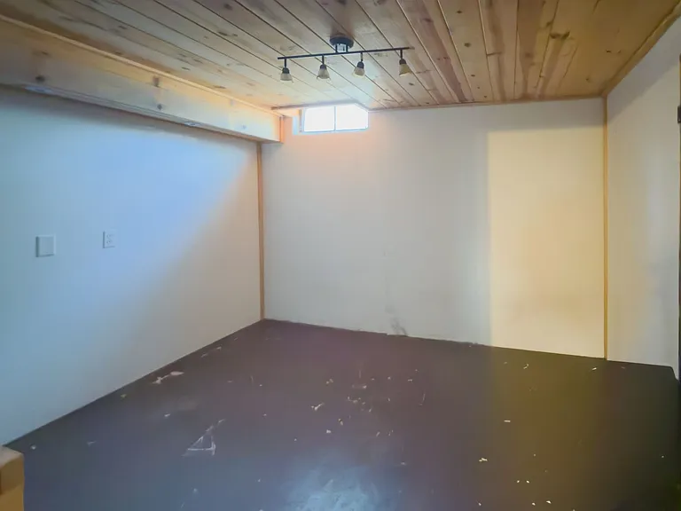 2419 Walter Dr — Photo 26