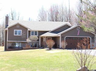 5130 Country Rd, Hermantown, MN 55810