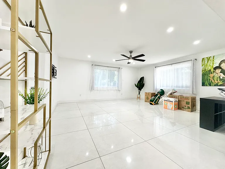 7800 SW 57th Ct — Photo 8