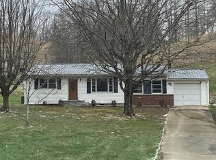 2028 Donta Rd, Ashland, KY 41102