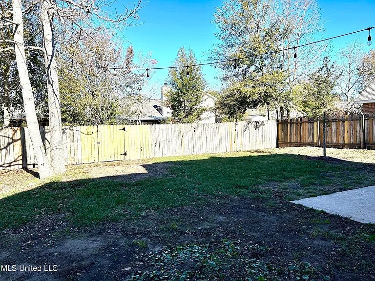 3609 Reeves Ln — Photo 23