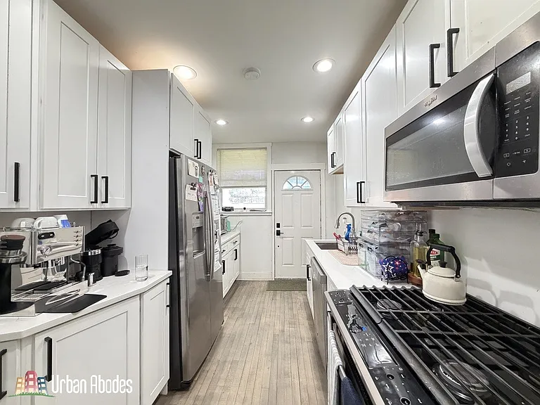3247 N Damen Ave #1AC — Photo 7