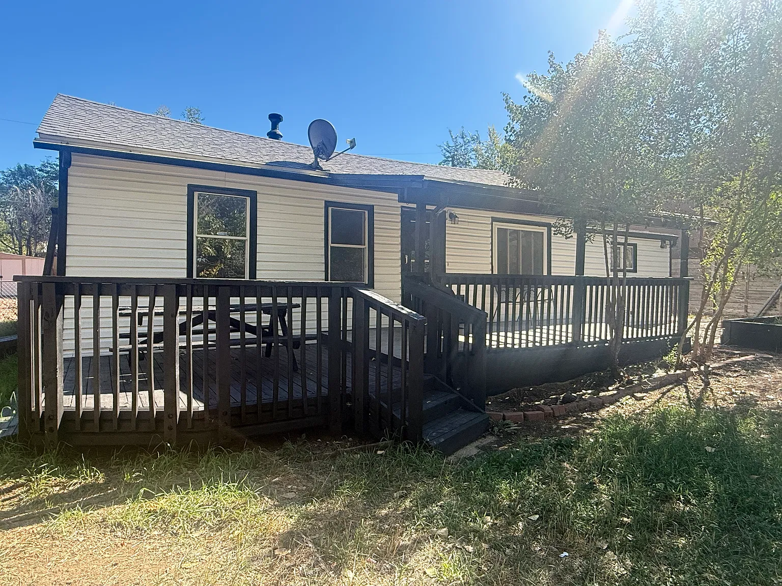 3 bed, 1100 sqft, $3,000 — Photo 2