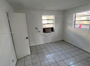 106 NW 3rd St #106, Hallandale, FL 33009