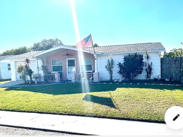 1043 Brass Ln, Holiday, FL 34691