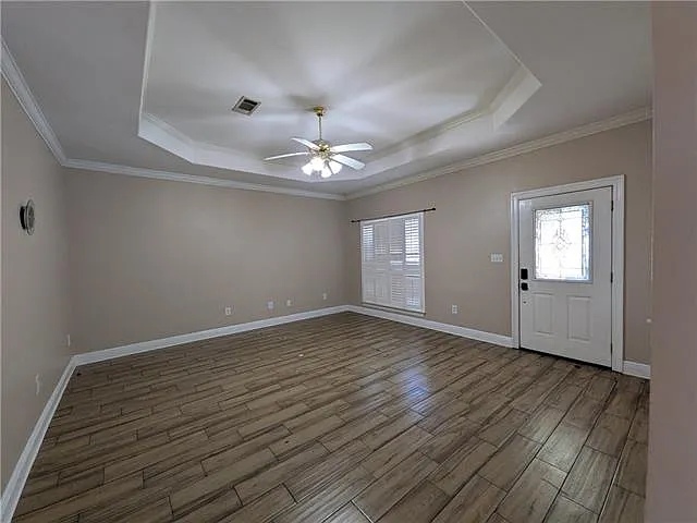 2 bed, 2.0 bath, 1100 sqft, $1,800 — Photo 2