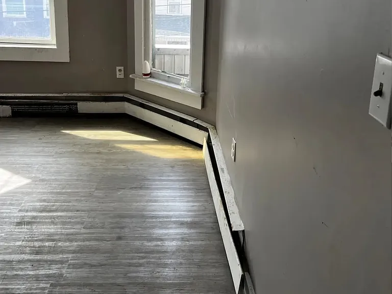 72 Spring St — Photo 15