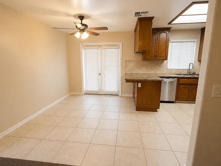 5311 Summer Villa Dr — Photo 3
