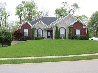 2933 Chestnut Eagle Rdg, Jeffersonville, IN 47130