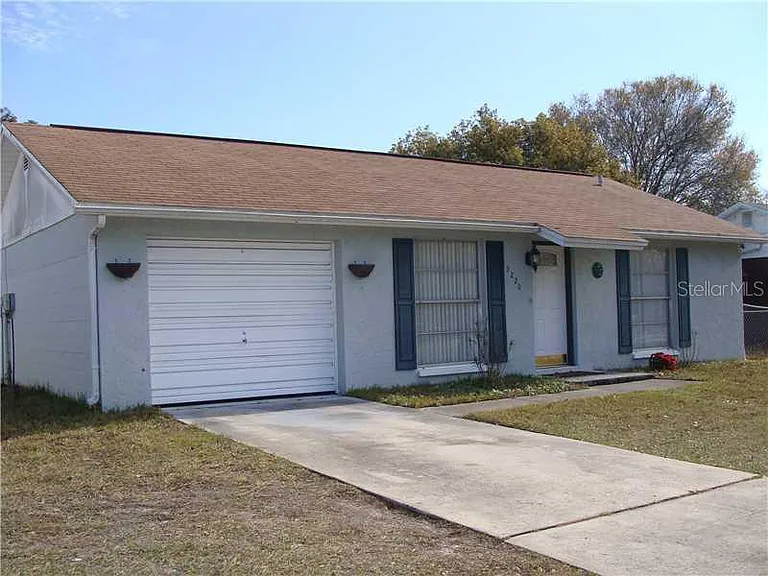 3220 Seven Springs Blvd — Photo 1
