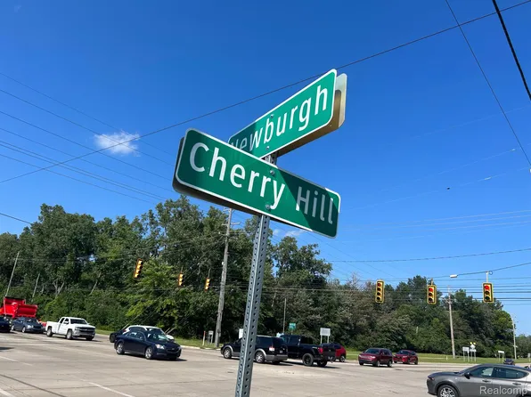 37390 Cherry Hill Rd, Westland, MI 48185