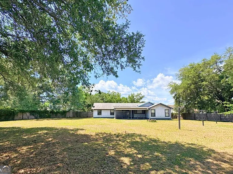 142 Woodvalley Ct — Photo 48