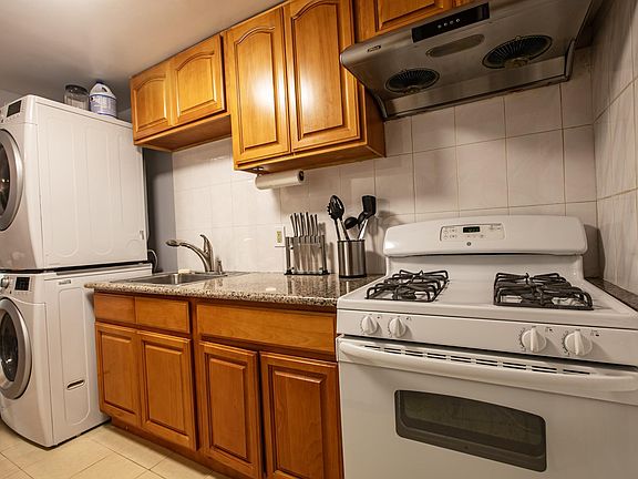4th image of 234 Del Prado Dr #A