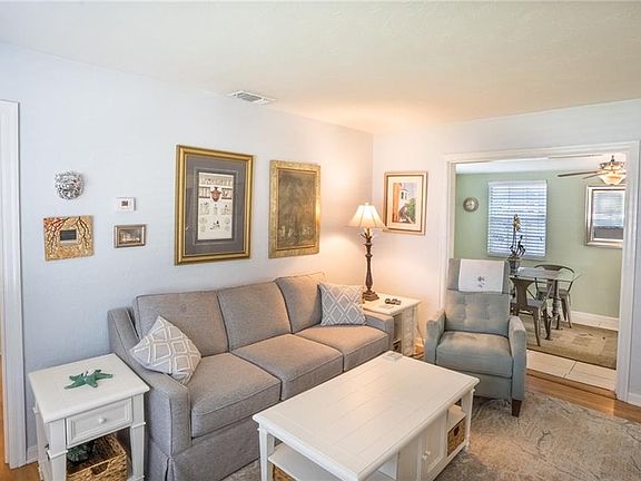 4th image of 3009 Knollwood Cir