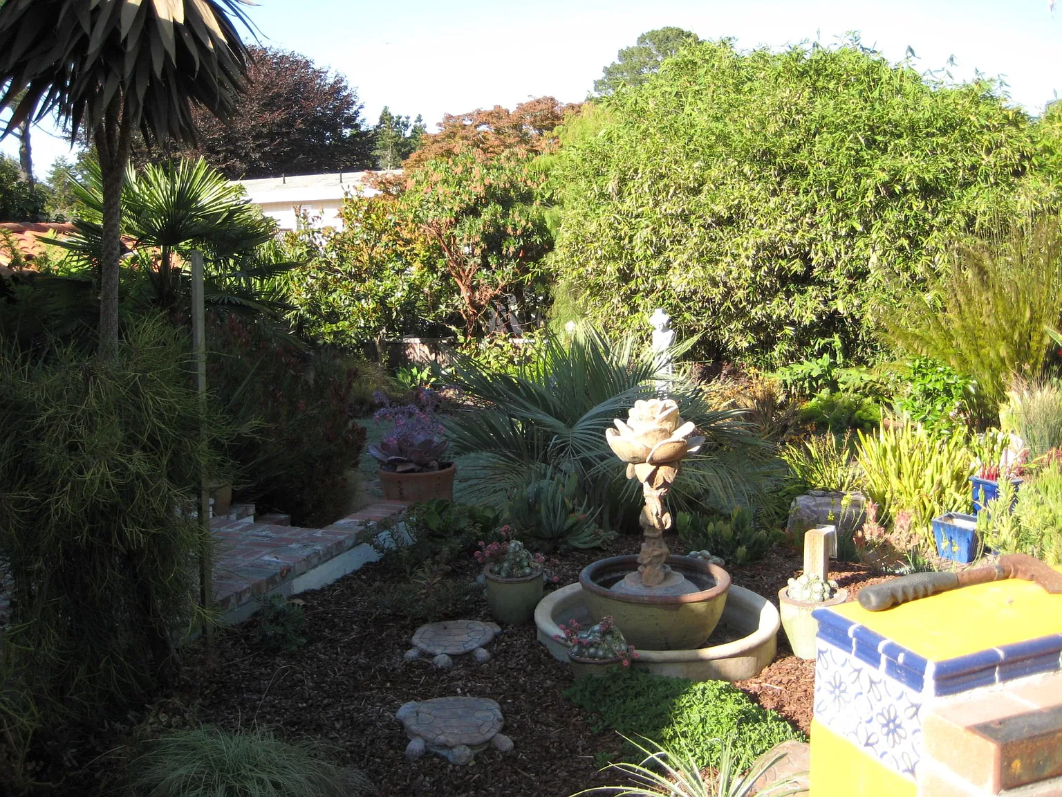 639 Bayview Dr — Photo 2
