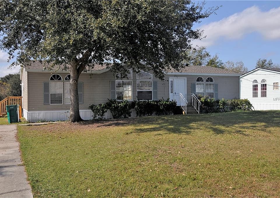1st image of 3713 Silver Lake Dr