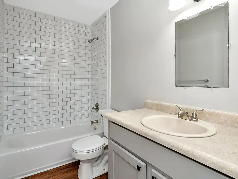 The Lennox — Photo 21