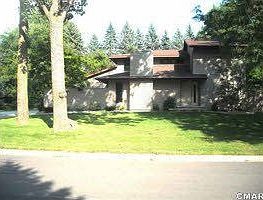 2nd image of 1109 Wendrow Way